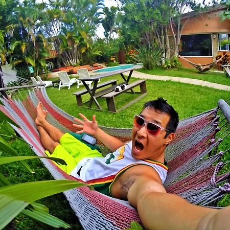 Costa Rica Backpackers-2